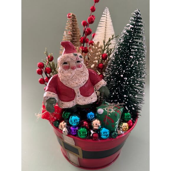 Price Reduced Festive Christmas Assemblage With a Jolly Santa - Picture 2 of 8